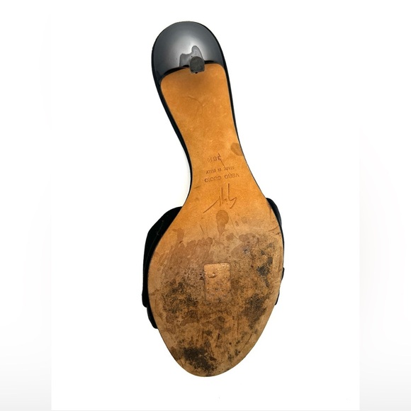 𝅺giuseppe Zanotti Leather and Fabric Stitched Heels - Picture 5 of 13